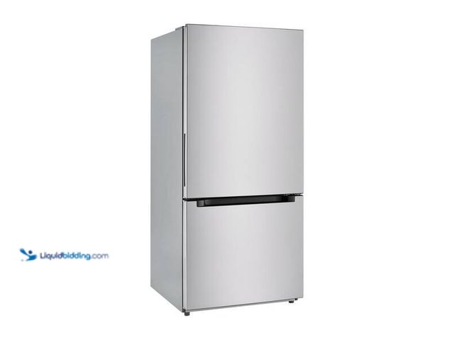 Lot 49-5452377 - Vissani
18.7 cu. ft. Bottom Freezer Refrigerator in Stainless Steel. SKU # 1006387916 Item is unuse...
