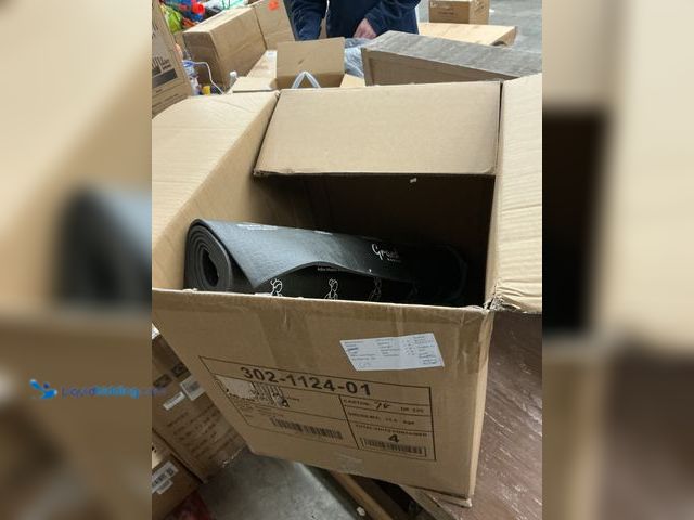 Lot 49-5463628 - Yoga Mat (scuffs and scratches) (shipping damage) Used