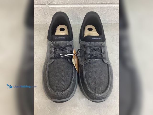 Lot 49-5573519 - Skechers Men's Canvas Swift Fit Sneaker in Black, Size 10.5, Unused