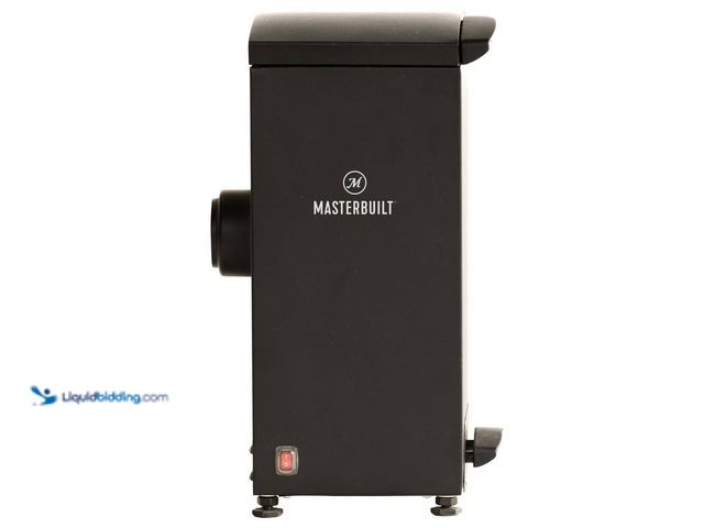 Lot 49-5487152 - Masterbuilt
Slow and Cold Smoker Accessory Attachment in Black Unused