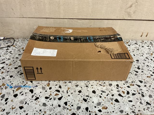 Lot 49-5437951 - Suifl Bottle Filling Station Pack 1. One Opened. Set of 2. Replacement. Used.