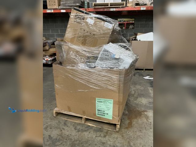 Lot 49-5552063 - Salvage Pallet - IMPORTANT: Please note that the condition of this lot is SALVAGE. Salvage assets ar...