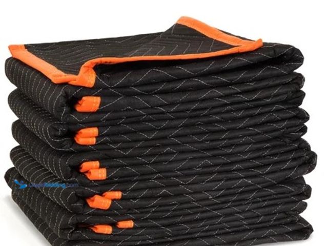 Lot 49-2004573 - WEN 72-Inch by 40-Inch Heavy Duty Padded Moving Blankets, 6-Pack, Model #272406, Unused.   Ref#WEN06...