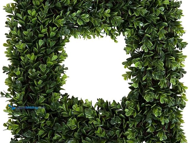 Lot 49-1556590 - Pure Garden Boxwood Wreath - 16.5-Inch Square UV Resistant Artificial Spring, Summer, Fall or Winter...