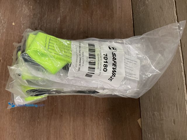 Lot 49-3540018 - SAFEWAZE 4ft  Concrete Anchor Straps (4pack) New
