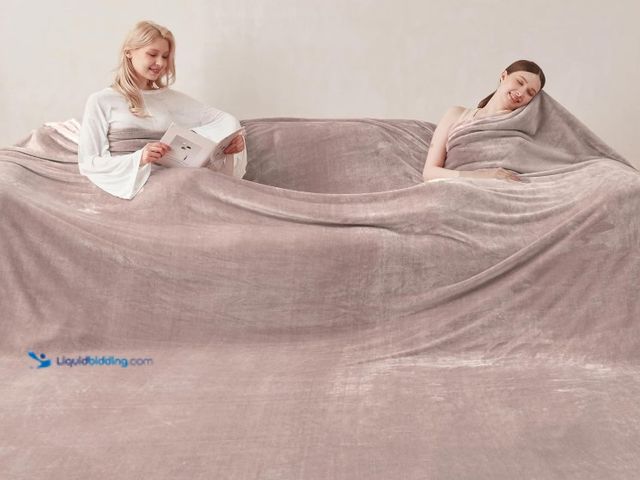 Lot 49-3463451 - COOVA Oversized King Fleece Blanket 120x120 inches, Soft Cozy Warm Giant Extra Large 10'x10' Blanket...