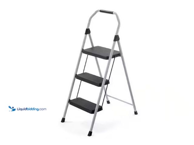 Lot 49-1565926 - Gorilla Ladders 3-Step Compact Steel Step Stool with 225 lb. Load Capacity Type II Duty Rating (8ft....