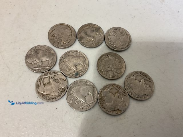 Lot 49-5515678 - LOT OF 10 VINTAGE BUFFALO NICKELS VARIOUS YEARS