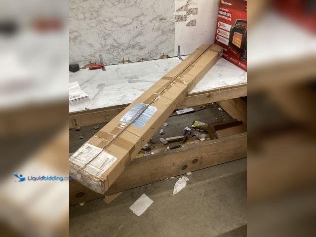 Lot 49-3536520 - Gocuces 5ft T8 LED Tube Light Bulbs Packof 10. Unused