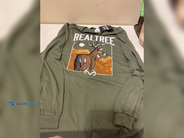 Lot 49-5467754 - BRAND NEW WITH TAGS REAL-TREE LONG SLEEVE T-SHIRT OLIVE GREEN COLOR SIZE XL
