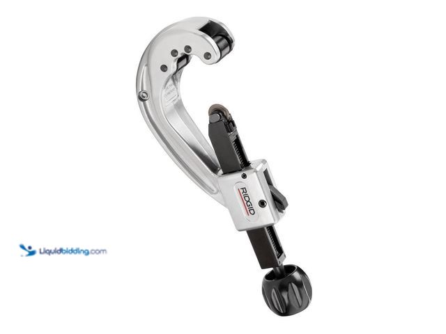 Lot 49-5435335 - RIDGID
1/4 in. to 2-5/8 in. Model 152 Quick Acting Copper Pipe & Aluminum Tubing Cutter w/ Easy Cha...