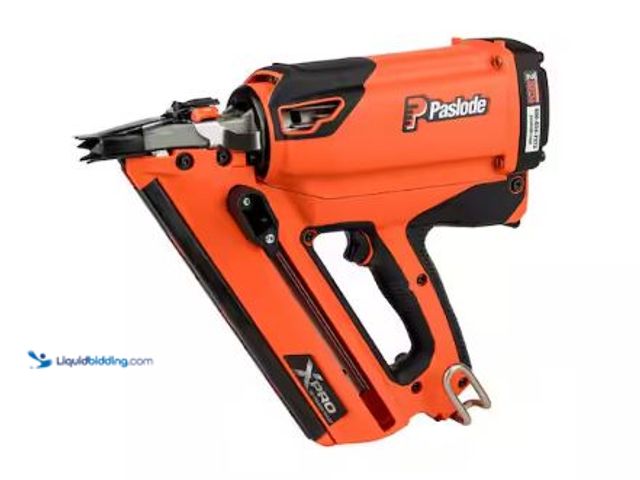 Lot 49-1625554 - Paslode CF325XPRO 24 7.2-Volt Lithium-Ion Battery 3-1/4 in. 30 Degree Gas Powered Cordless Strip Loa...