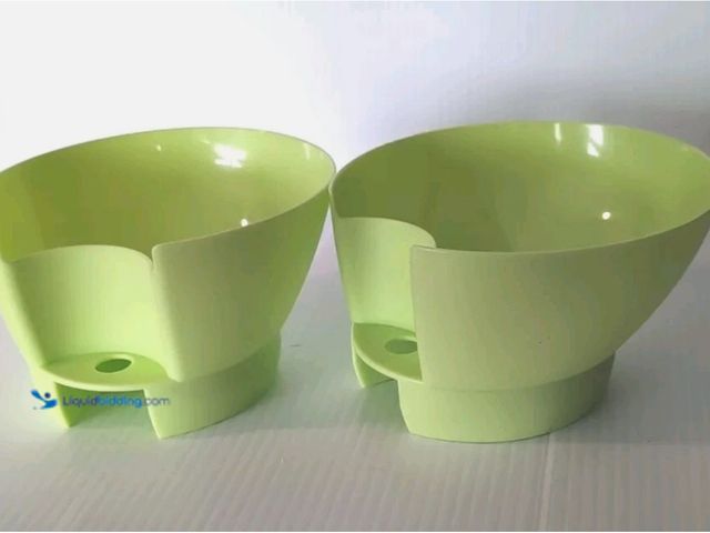 Lot 49-1628157 - Lot of (24) Water Bottle Snack Bowl Pink/Green Tumbler Travel Snack Bowl To Go Bowl, Model # 234-10-...