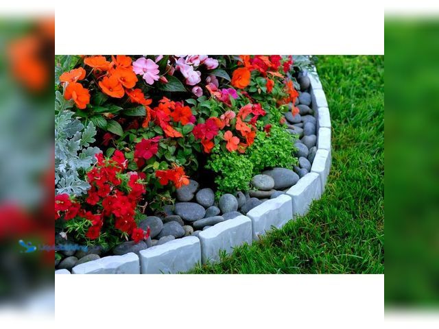 Lot 49-1548523 - Vigoro Decorative Faux Stone 10 ft. x 2.7 in. Gray Plastic No-Dig Landscape Edging Kit.  Model # 360...