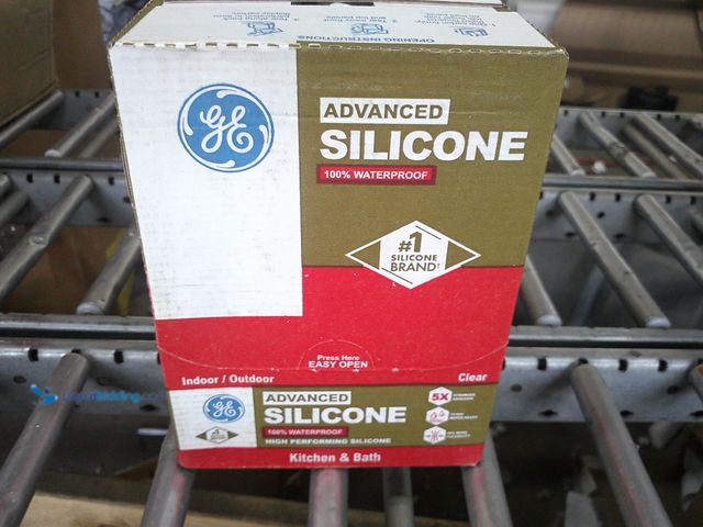 Lot 49-1517516 - GE Supreme Silicone Caulk 2.8 oz. Window and Door Sealant Clear (12-pack) Model # 2814815, Unused  R...