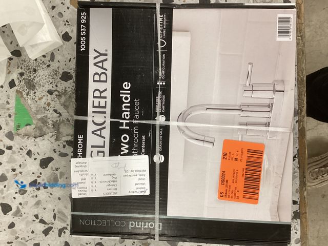 Lot 49-5486411 - Glacier Bay Dorind 4 in. Centerset High-Arc Bathroom Faucet in Chrome Item is New