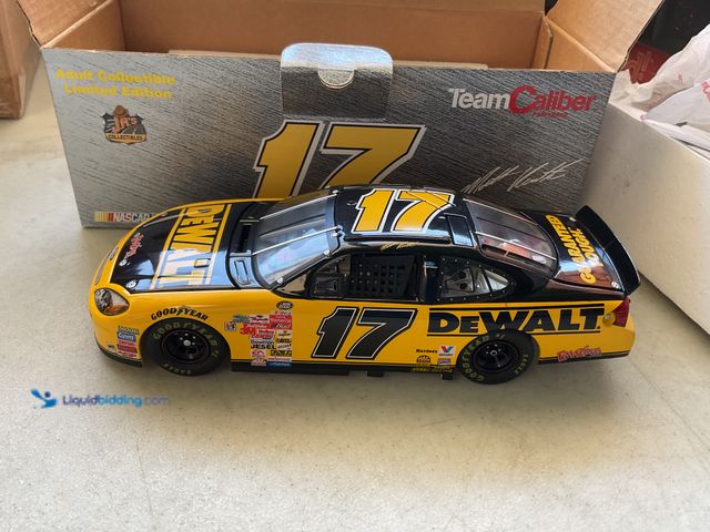 Lot 49-5515529 - Other TEAM CALIBER NASCAR 1/24 SCALE DIECAST CAR IN ORIGINAL BOX MATT KENSETH #17 DEWALT LIMITED EDI...