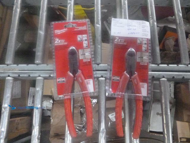 Lot 49-1514987 - Lot of 2 Milwaukee 8 in. Diagonal Cutting Pliers Model #48-22-6108, New  Ref#AHDPA0717