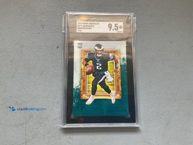Lot 49-1801438 - GRADED CARD! 2020 PANINI CHRONICLES JALEN HURTS.