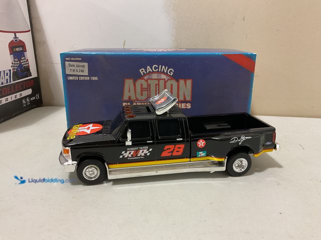 Lot 49-1835338 - Other WOW HIGH END ACTION 1:24TH SCALE DIE-CAST DUALLY BANK #28 DALE JERRETT HAVOLINE LIMITED EDITIO...