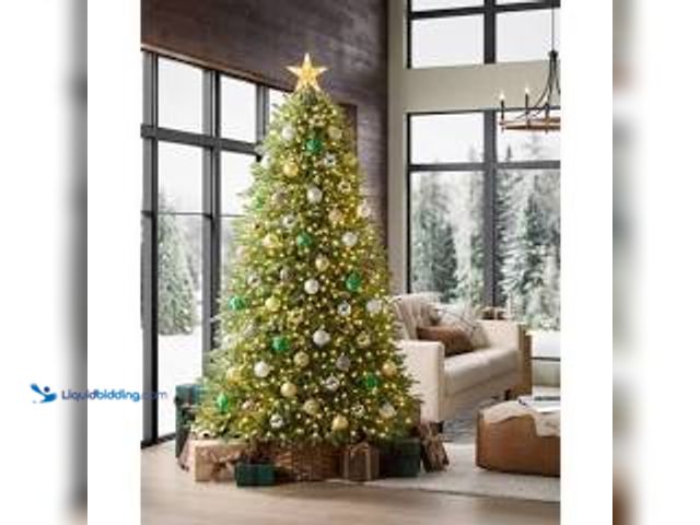 Lot 49-3539305 - Home Accents 7.5ft Willow Creek Spruce Pre-lit Tree. Unused