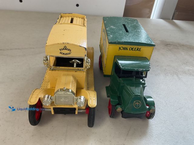 LiquidBidding - Lot 49-1807605 - 2 VINTAGE ERTL DIECAST METAL BANKS ...