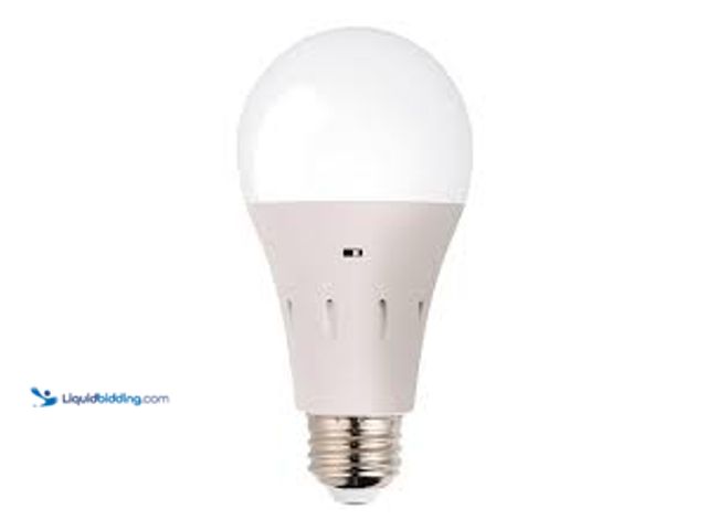 Lot 49-3538881 - QTY 4 - Sensor Brite 60-Watt A15 Soft White LED Light Bulb with Backup Battery. Model # SBTBB-PD60. ...