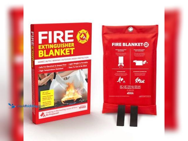 Lot 49-5541908 - QTY 4-40 in. x 40 in. Fire Blanket. Model # 911411. Unuseed
