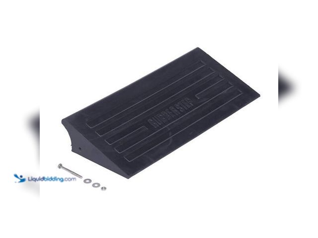 Lot 49-5446900 - Vestil
High Impact Rubber Multi-Purpose Ramp Item is used.
