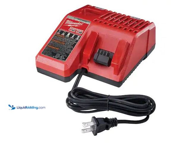 Lot 49-5561026 - Milwaukee
M12 and M18 12-Volt/18-Volt Lithium-Ion Multi-Voltage Battery Charger, Used, Works