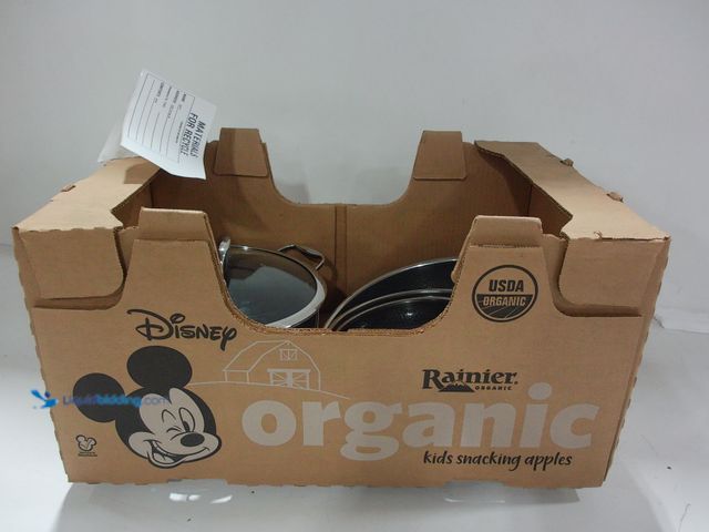 Lot 49-2021640 - HexClad cookware set 4 pans, 2 pots, 4 lids. MSRP $379.99. Slightly used.