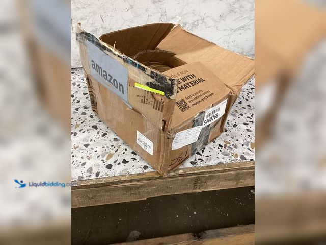 Lot 49-5460768 - Weighted Vest for Training. Item is Unused