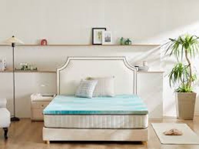 Lot 49-1632039 - Queen 12" Mattress Topper Pad, Unused  Ref#CRS0723