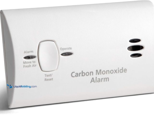 Lot 49-5552367 - QTY 2 - Kidde Carbon Monoxide Detector, Battery Powered CO Alarm with LEDs, Test-Reset Button, Low B...