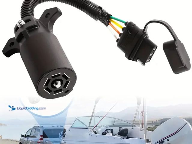 Lot 49-1820927 - New 7 Pin to 4 Pin Trailer Plug Adapter