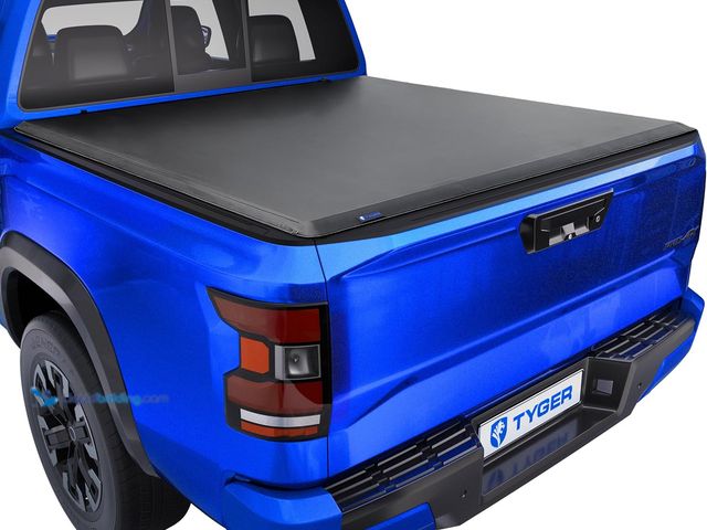 Lot 49-3531831 - Tyger Auto T1 Soft Roll-up Truck Bed Tonneau Cover Compatible with 2022-2025 Nissan Frontier | 6' (7...