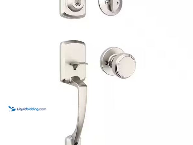 Lot 49-1576989 - Kwikset Henley Single Cylinder Door Handle set w/Round Maven Knob featuring Smart Key Security in Sa...