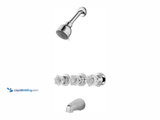Lot 49-5413833 - Pfister
Bedford Triple Handle 3-Spray Tub and Shower Faucet 1.8 GPM in Polished Chrome (Valve Inclu...