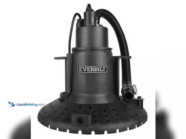 Lot 49-1550418 - Everbilt 1/4 hp Submersible Pool Cover Pump, Model # HDPCP25, Used, Unable to test.  Ref#AHDPA1023