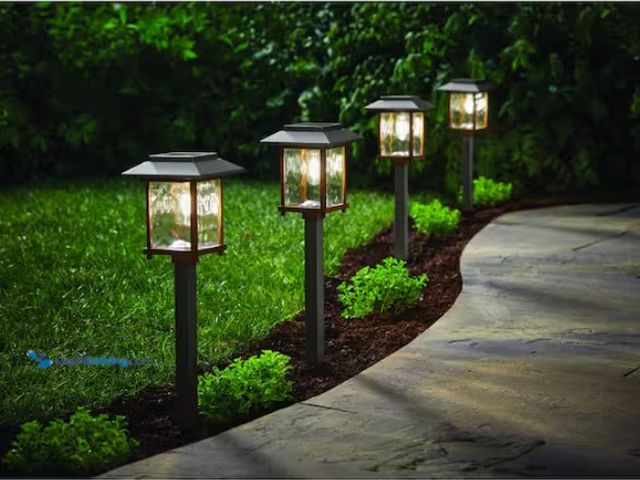 Lot 49-3433533 - (4-Pack) Hampton Bay Parkwood 14 Lumen Bronze 2-Tone Finish LED Weather Resistant Outdoor Solar Path...