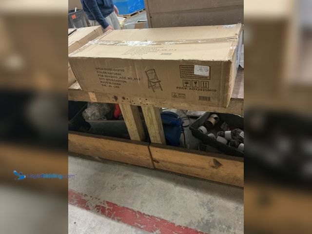 Lot 49-3531101 - Flash Furniture HERCULES Series Natural Wood Folding Chair with Vinyl Padded Seat (2pack) Unused