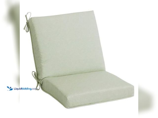 Lot 49-3616959 - Hampton Bay 20 in. W x 17 in. D CushionGuard Mid Back Dining Chair Outdoor Universal Cushion in Gree...