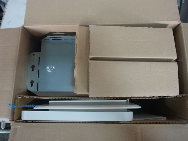 Lot 49-1629196 - Broan-NuTone Roomside Series, White, 80 CFM, No Cut Roomside Installation with Light, ENERGY STAR, B...