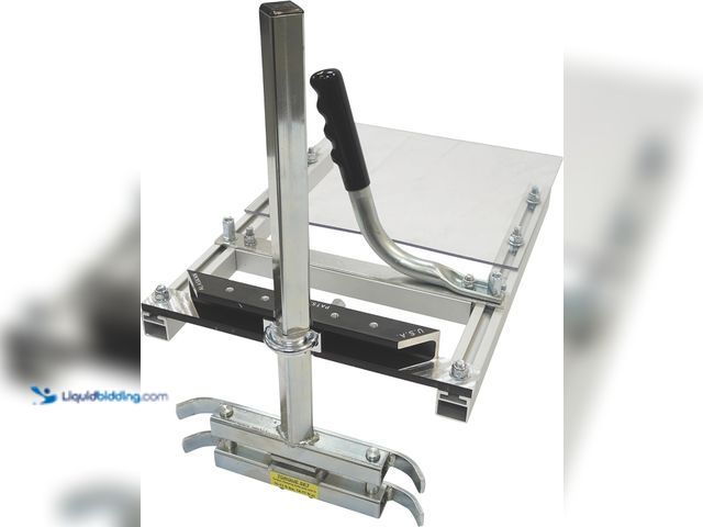 Lot 49-3539682 - Granberg Chainsaw Alaskan Small Log Mill, G777- Portable Sawmill Timber Attachment Machine Tool - Wo...