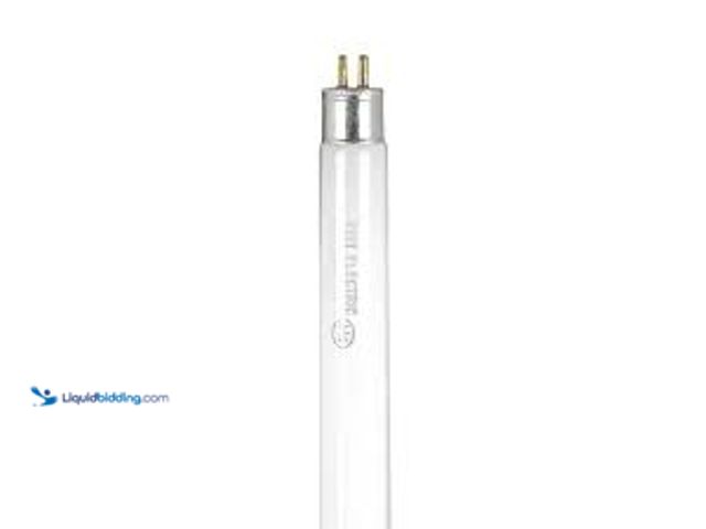 Lot 49-3538964 - QTY 4 - Feit Electric 8-Watt 12 in. T5 G5 Linear Fluorescent Tube Light Bulb, Bright White 3000K (1-...