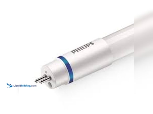 Lot 49-5475552 - QTY 4 - Philips 54W Equivalent 46 in. High Output Linear T5 Type A InstantFit Daylight LED Tube Ligh...