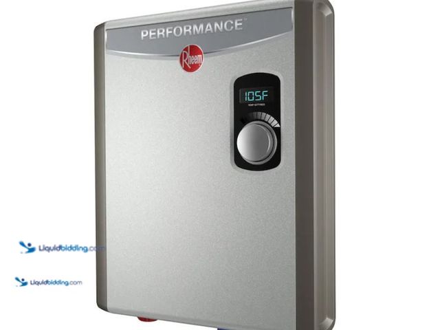 Lot 49-5581709 - Rheem Performance 18 kW 3.51 GPM 240-Volt Self-Modulating Electric Tankless Water Heater Model # RET...