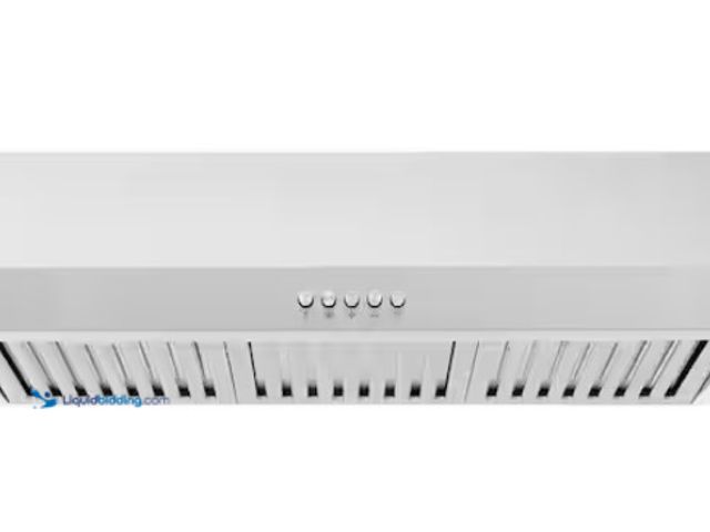 Lot 49-1550338 - Vissani Sarela 30 in. W x 7 in. H 500CFM Convertible Under Cabinet Range Hood in Stainless Steel wit...