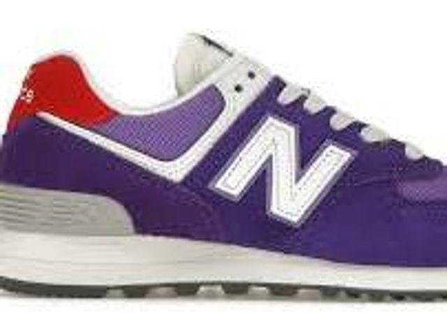 Lot 49-5461254 - Womens 8 - New Balance Wmns 574 'Prism Purple' - Model: WL574YE2. Unused