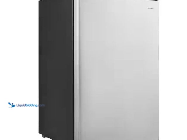 Lot 49-5545727 - Vissani
4.3 cu. ft. Mini Refrigerator in Stainless Steel, ENERGY STAR, Unused
